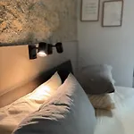 아파트 Mirea -