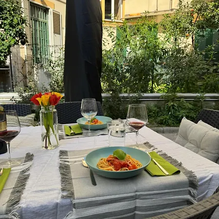 アパート Mirea ナポリ