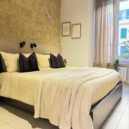 Mirea * נאפולי