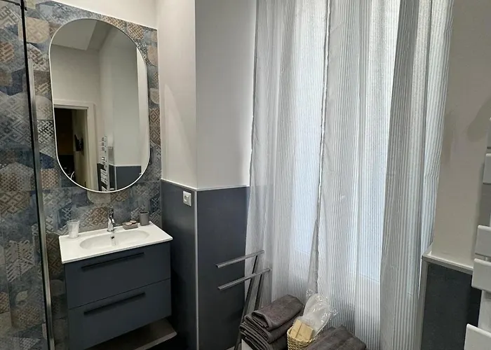 Mirea Apartmán Neapol