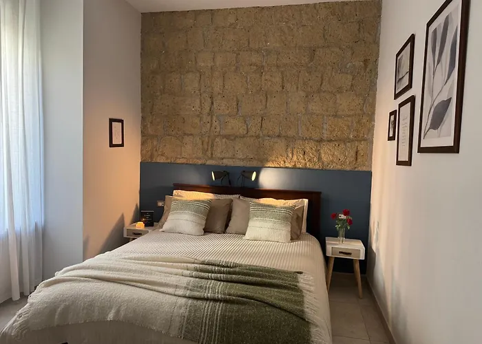 Mirea Apartmán Neapol